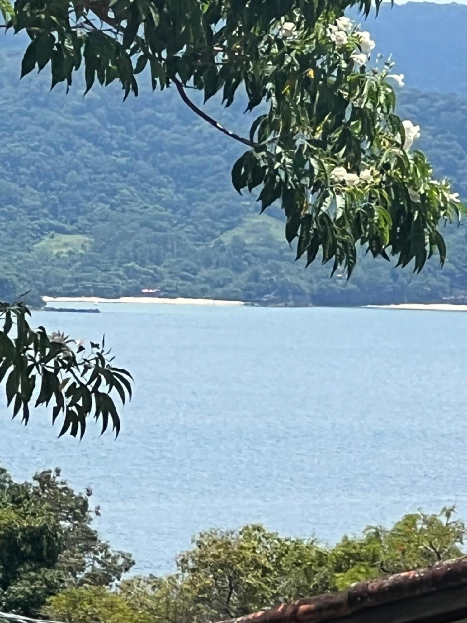 Casa Em - Proxima A Do Curral Ilhabela